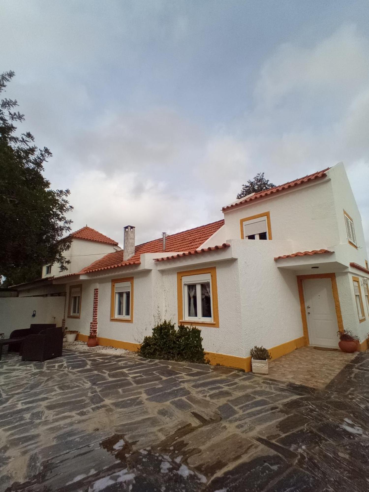 O Mundo Da Lua Villa Азейтау Екстериор снимка
