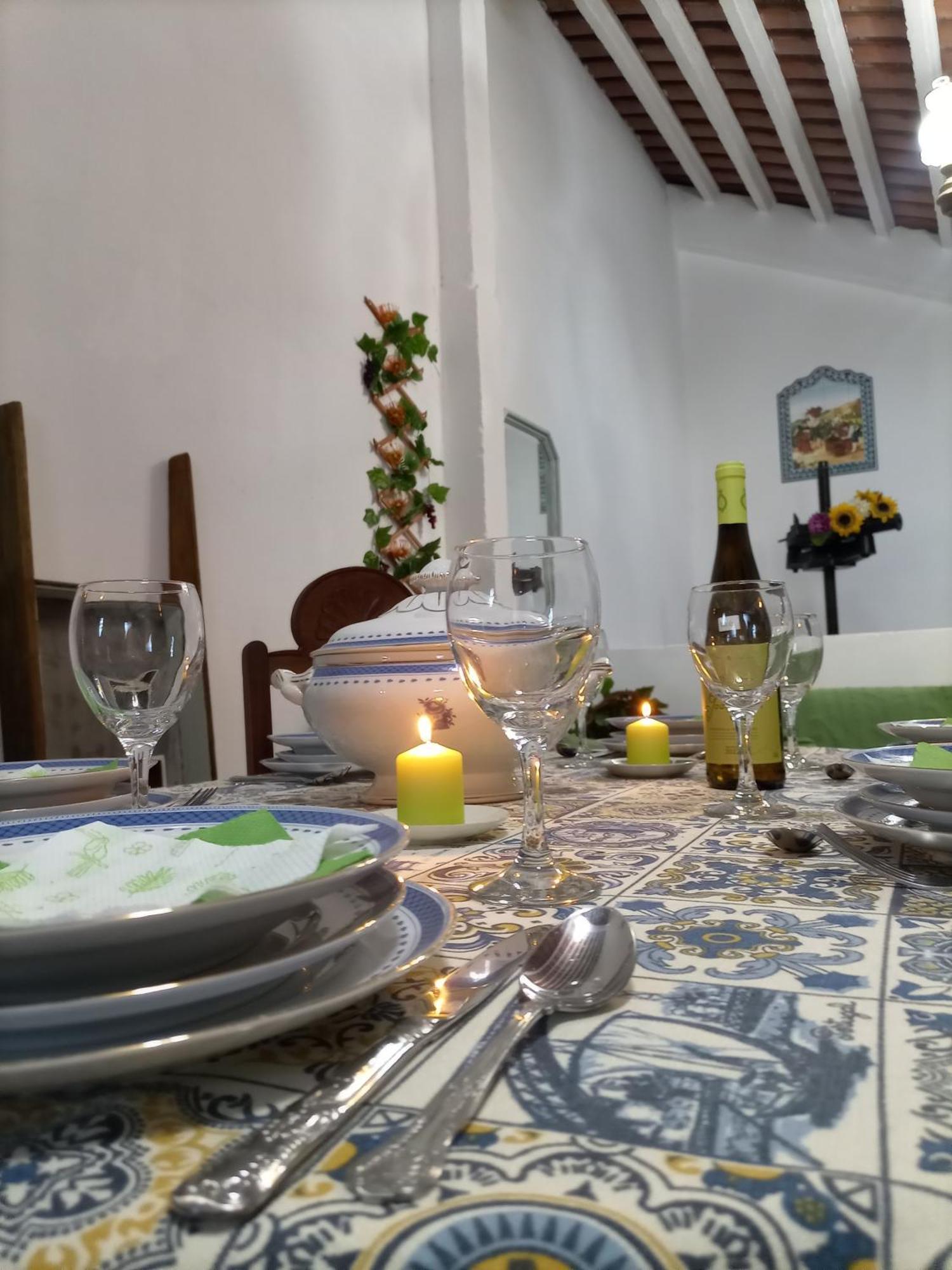 O Mundo Da Lua Villa Азейтау Екстериор снимка