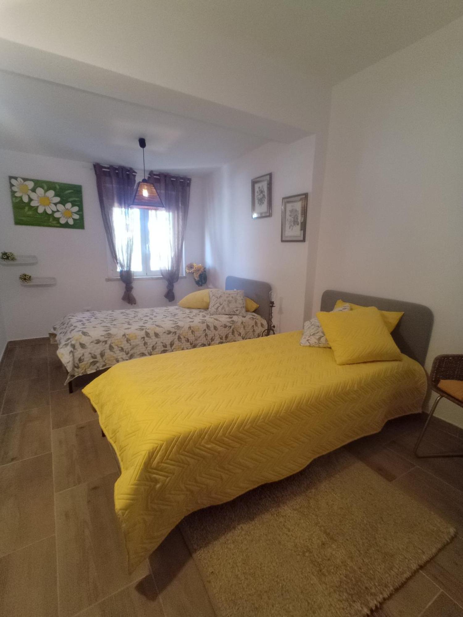 O Mundo Da Lua Villa Азейтау Екстериор снимка