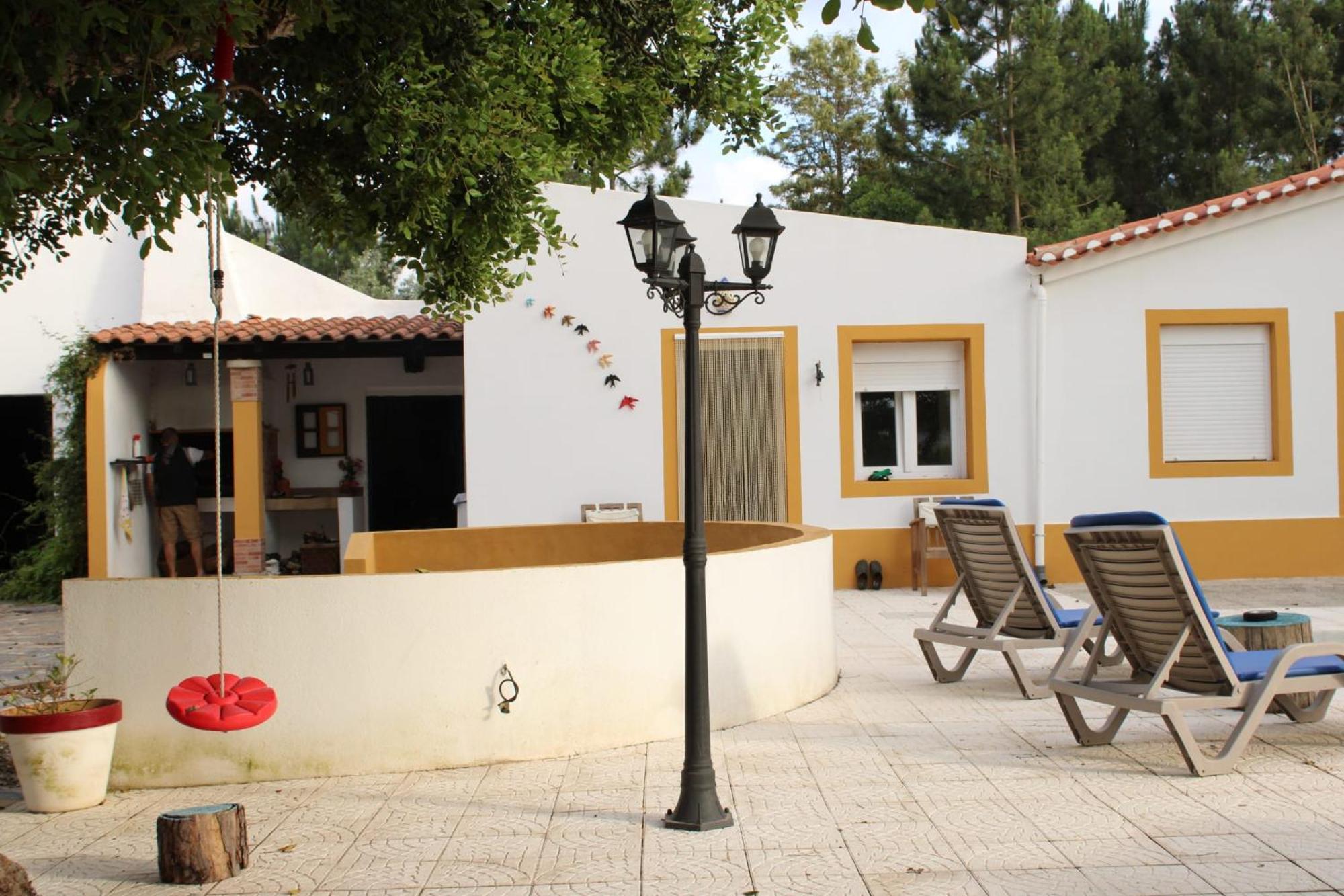 O Mundo Da Lua Villa Азейтау Екстериор снимка